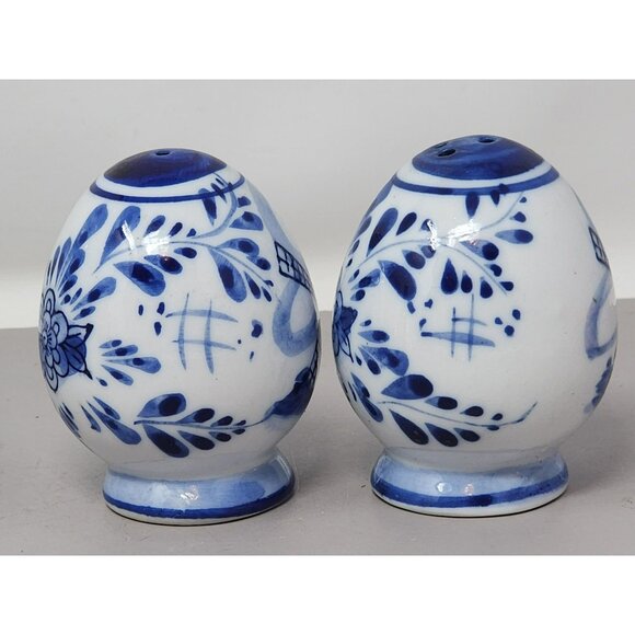 Delft Blue‎ Ceramic Salt & Pepper Shakers With Windmill & Floral Design - Picture 4 of 8